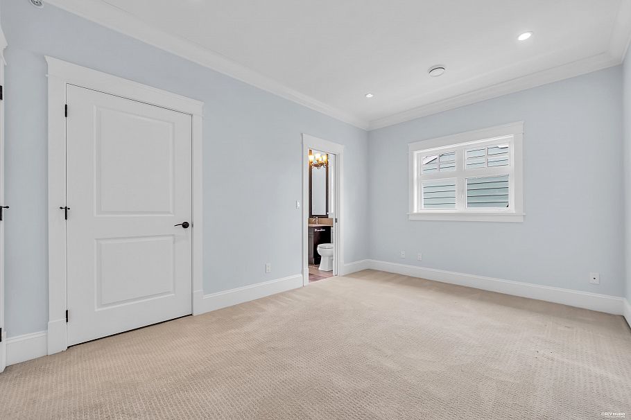 1675 W 59th Avenue Vancouver, BC - 24