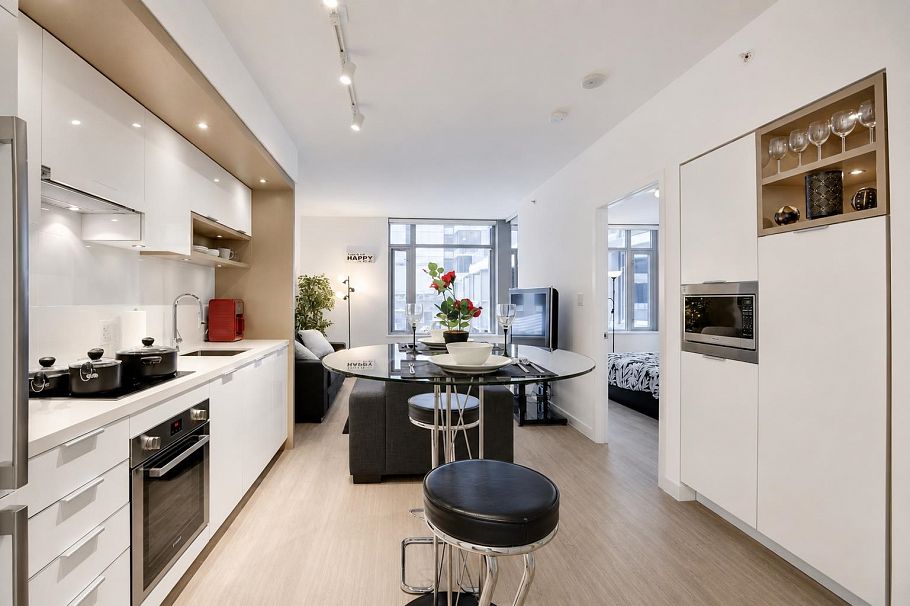 212 1661 Quebec Street Vancouver, BC - 4