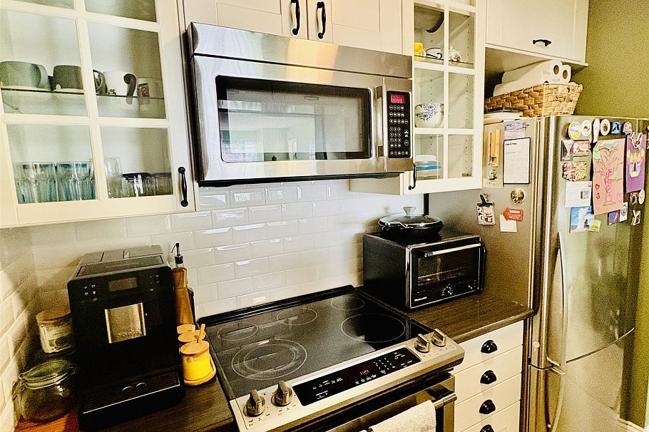 315 630 Roche Point Drive North Vancouver, BC - 9