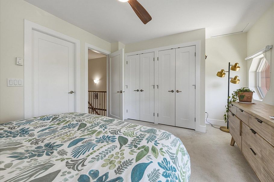 1181 E 19th Avenue Vancouver, BC - 22