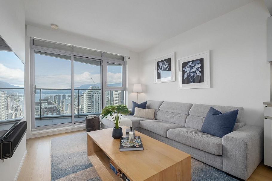 2404 889 Pacific Street Vancouver, BC - 3