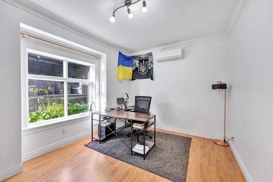 425 Tempe Crescent North Vancouver, BC - 20