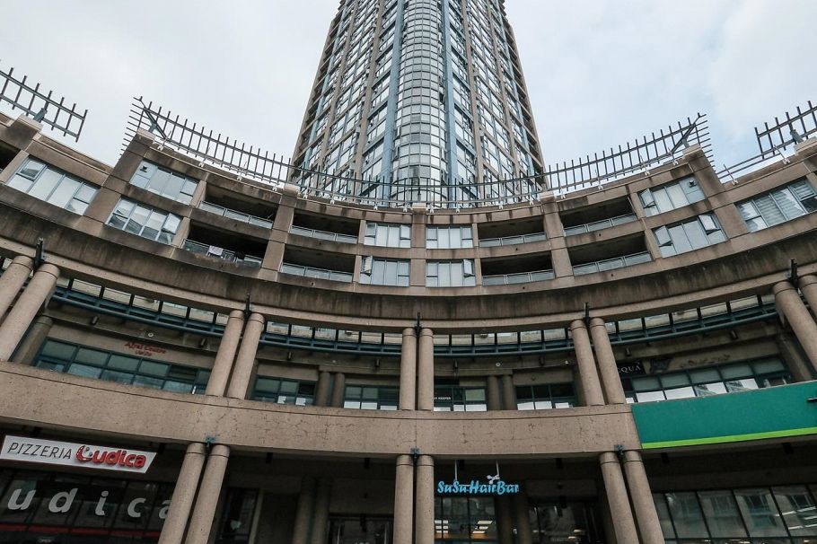 804 183 Keefer Place Vancouver, BC - 2