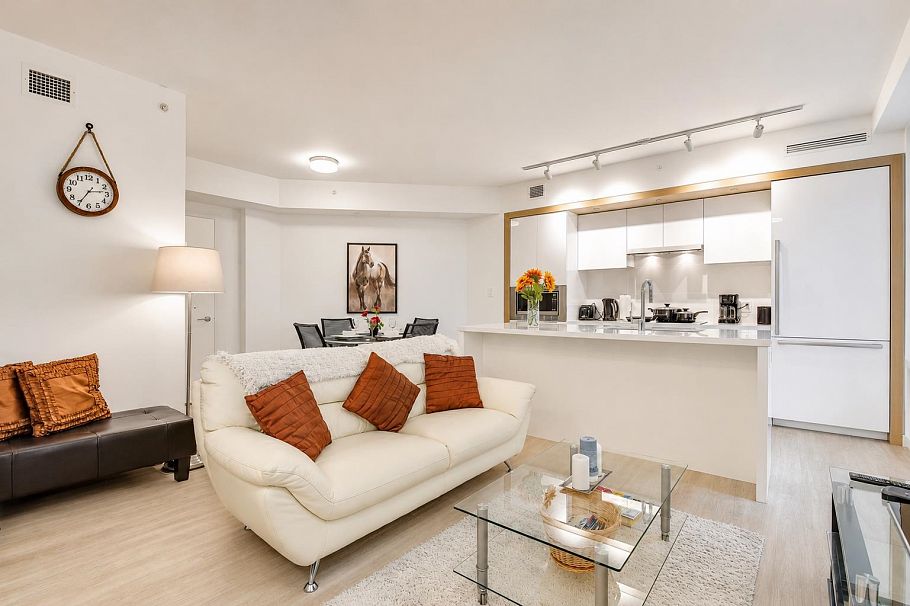 1618 Pullman Porter Street Vancouver, BC - 1