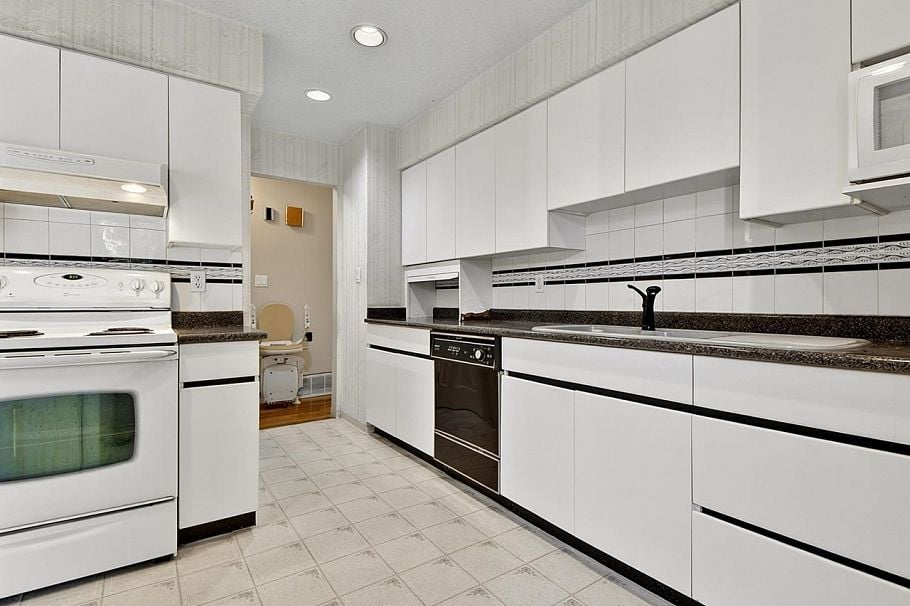 1106 Heywood Street North Vancouver, BC - 18