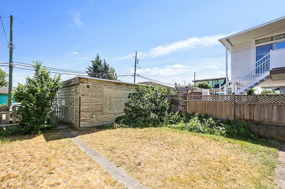 5322 Culloden Street Vancouver, BC - 25