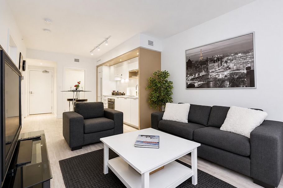 212 1661 Quebec Street Vancouver, BC - 2