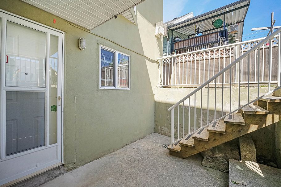 3978 Victoria Drive Vancouver, BC - 34