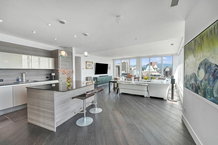2106 989 Nelson Street Vancouver, BC - 9