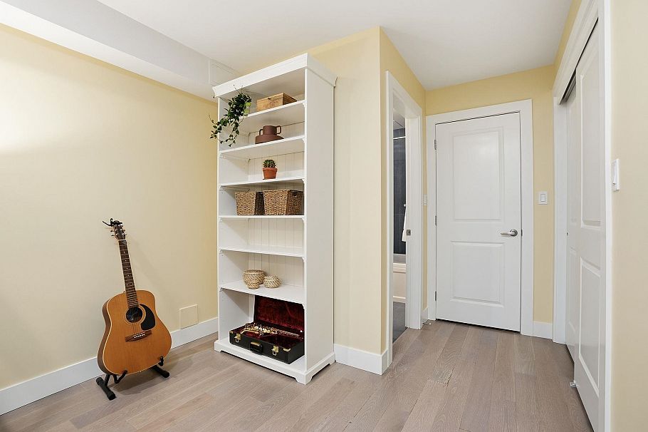 4 1851 Adanac Street Vancouver, BC - 30
