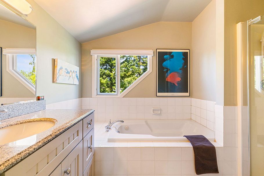 4057 W 18th Avenue Vancouver, BC - 19