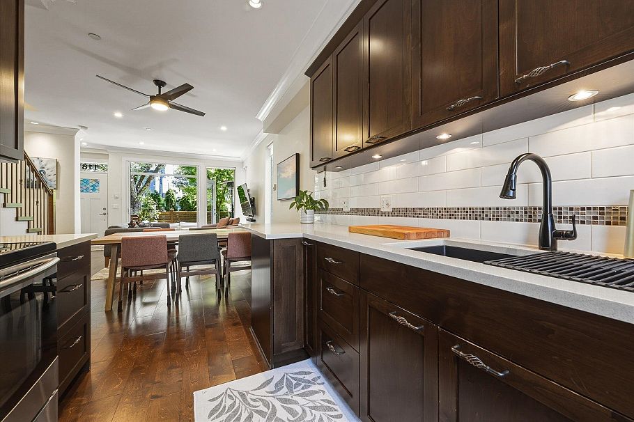 1181 E 19th Avenue Vancouver, BC - 14