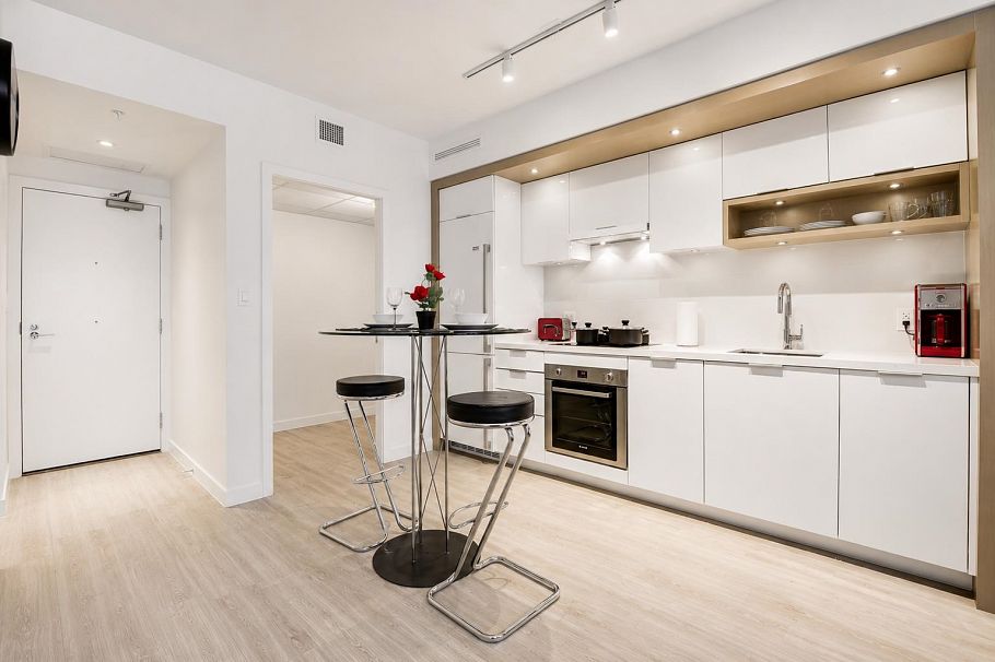 212 1661 Quebec Street Vancouver, BC - 6