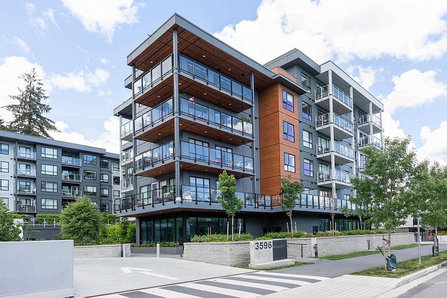203 3596 Malsum Drive North Vancouver, BC - 1
