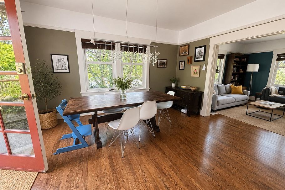 364 E 14th Street North Vancouver, BC - 7