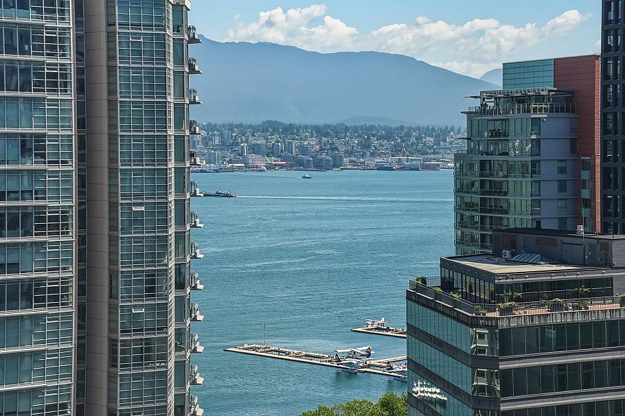 2106 1211 Melville Street Vancouver, BC - 23