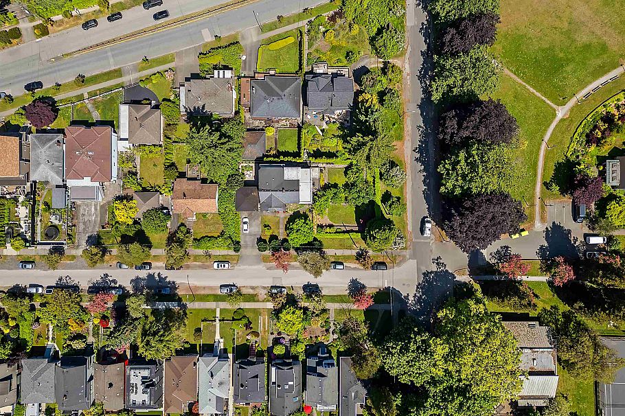 2587 Yale Street Vancouver, BC - 11