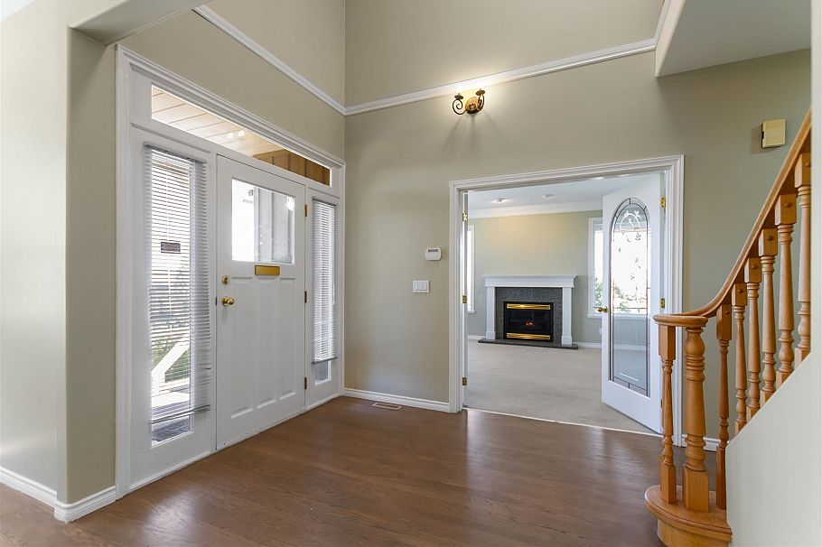 186 E Braemar Road Vancouver, BC - 24