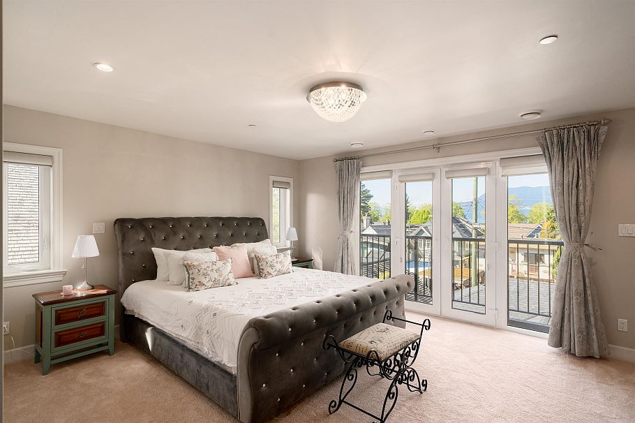 4103 W 11th Avenue Vancouver, BC - 17