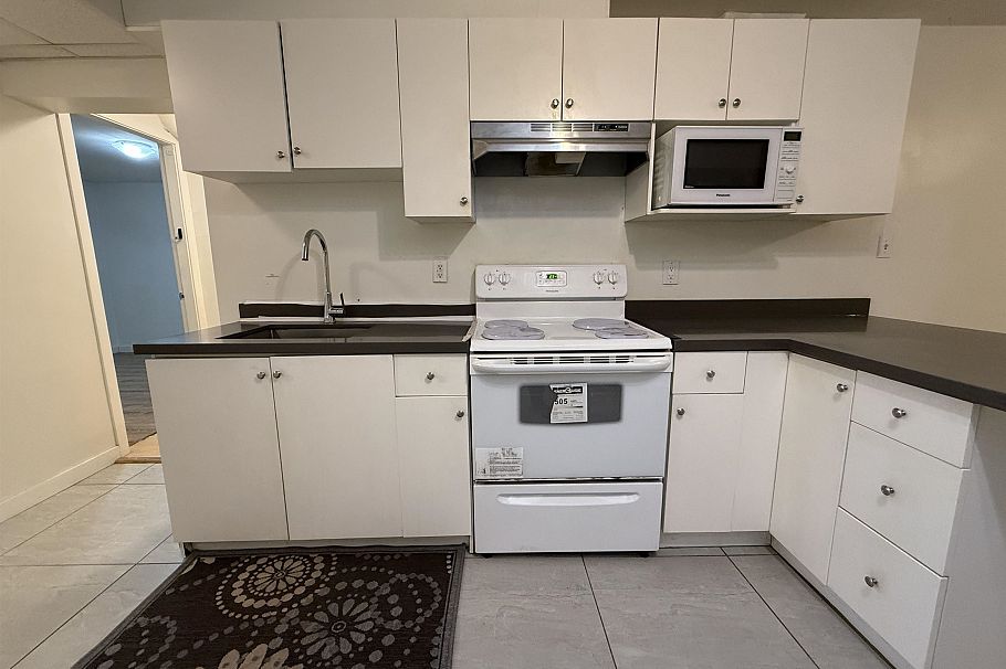 5828 Kerr Street Vancouver, BC - 23