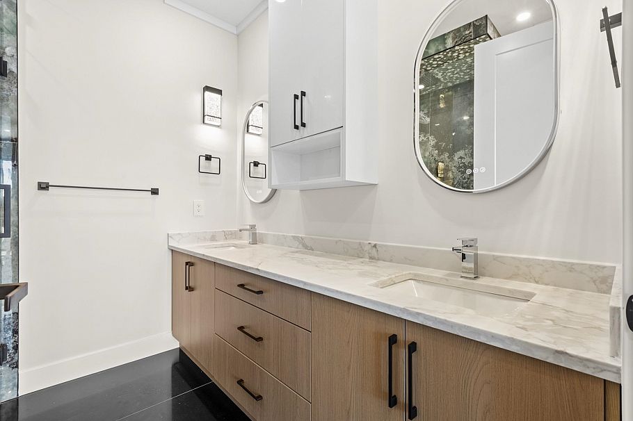 134 E 63rd Avenue Vancouver, BC - 25