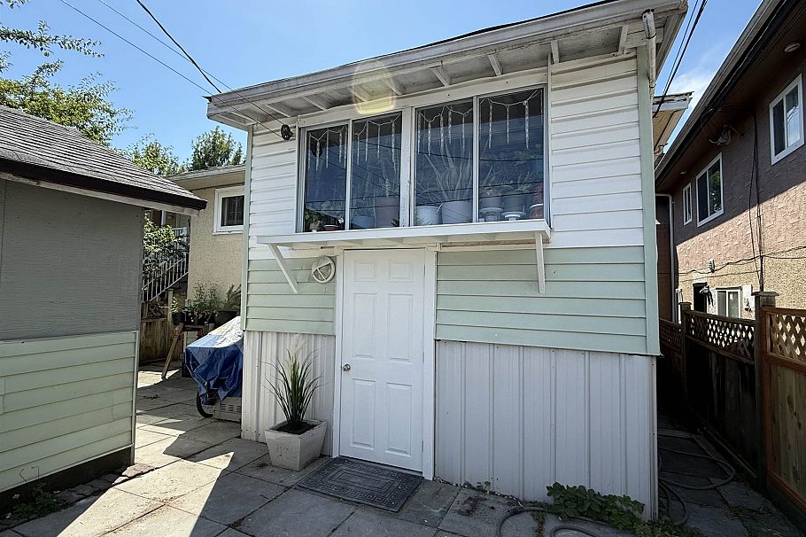 5828 Kerr Street Vancouver, BC - 19