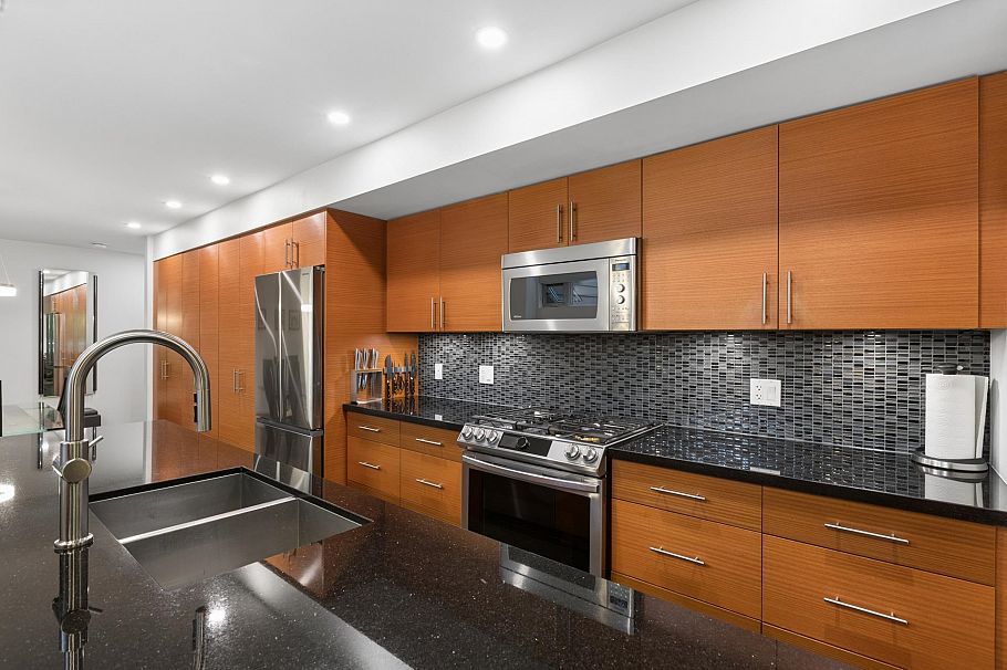 102 2832 Capilano Road North Vancouver, BC - 10