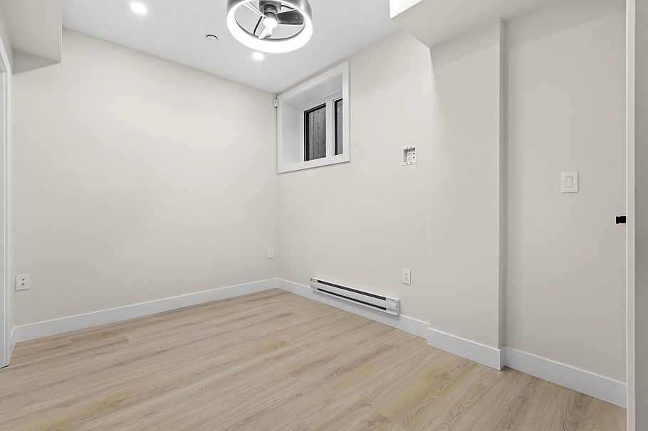 134 E 63rd Avenue Vancouver, BC - 33