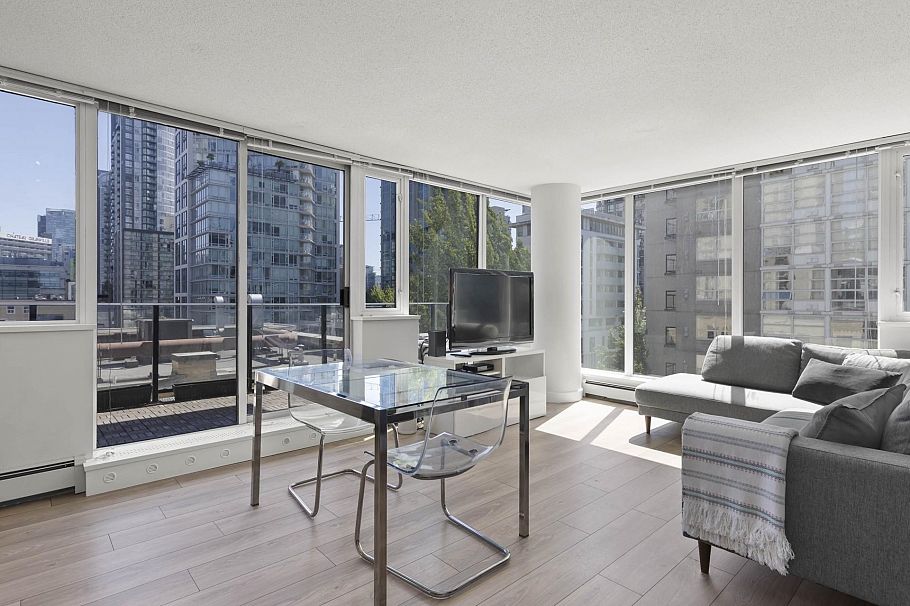 506 1325 Rolston Street Vancouver, BC - 4