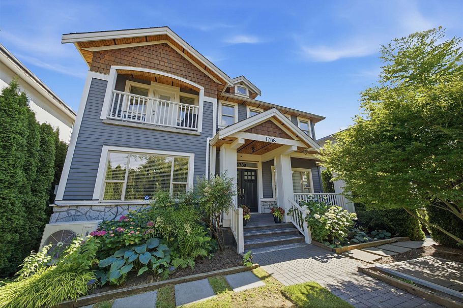 1788 E 12th Avenue Vancouver, BC - 1