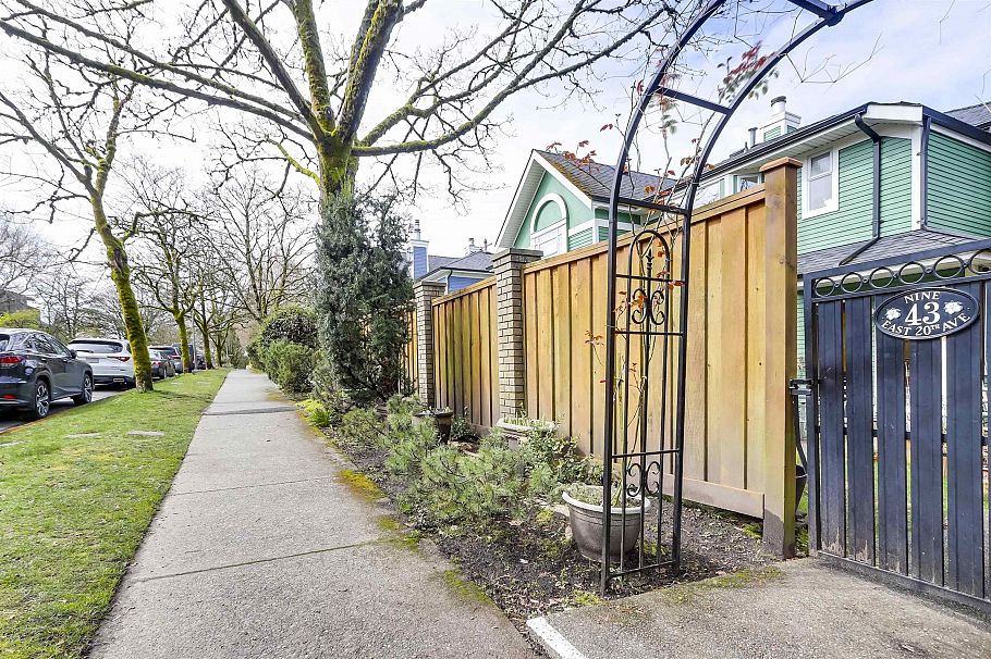 9 43 E 20th Avenue Vancouver, BC - 3