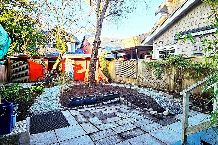 2635 W 7th Avenue Vancouver, BC - 23