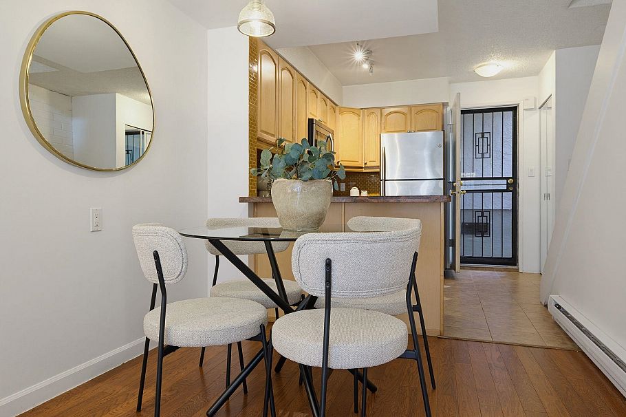 14 719 E 31st Avenue Vancouver, BC - 8