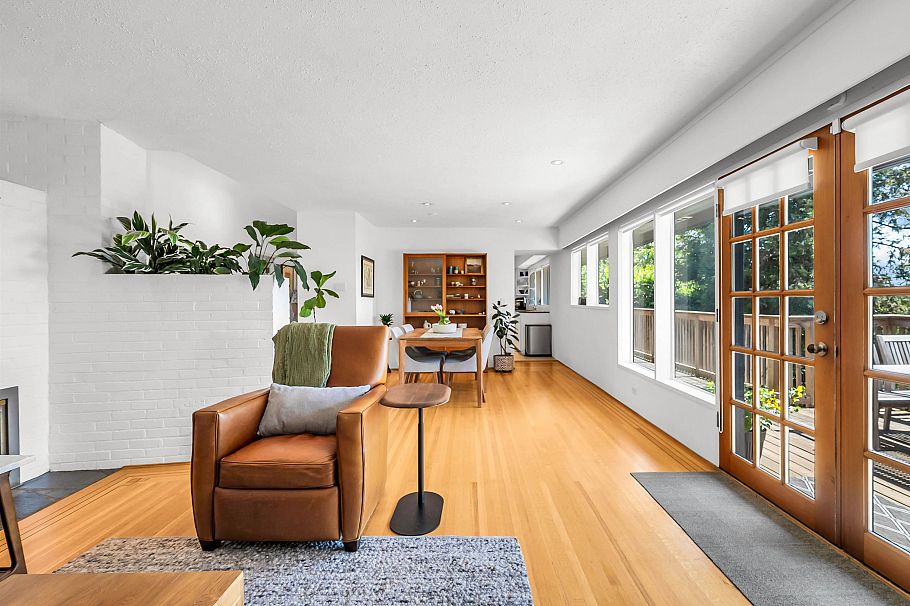 947 Evergreen Place North Vancouver, BC - 5