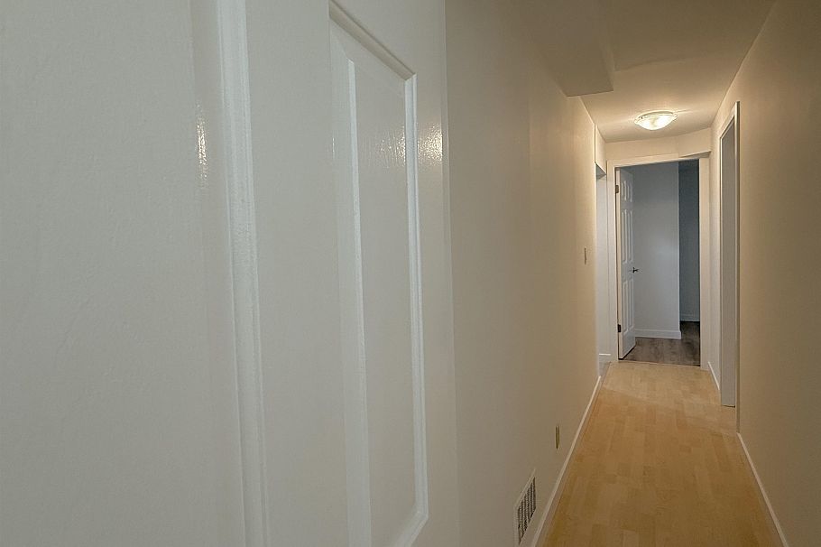 5828 Kerr Street Vancouver, BC - 32