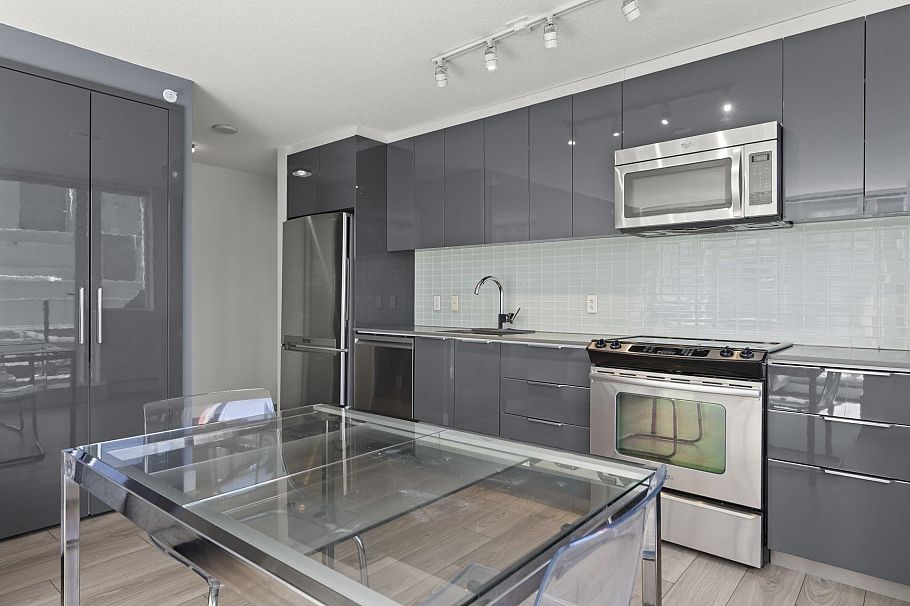 506 1325 Rolston Street Vancouver, BC - 14