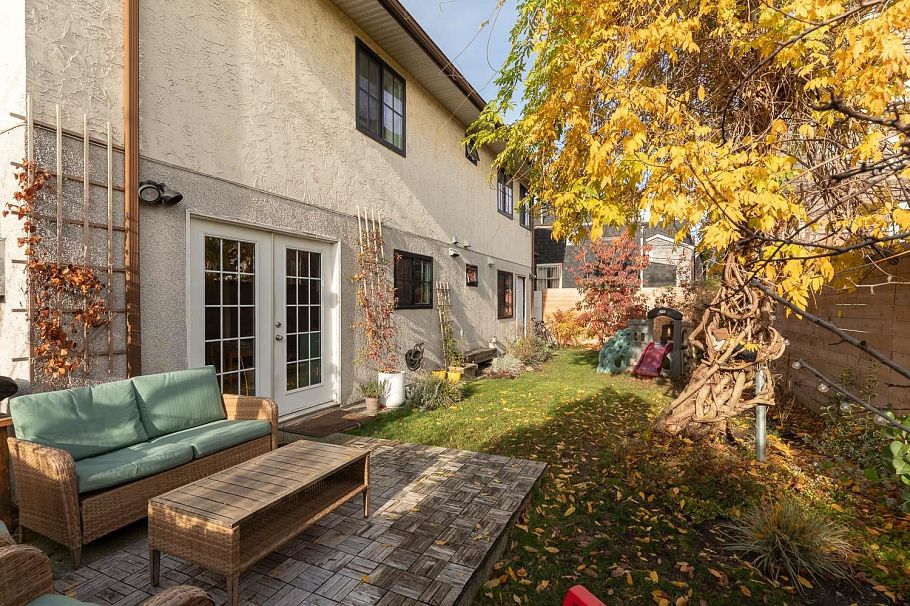 726 Vernon Drive Vancouver, BC - 36