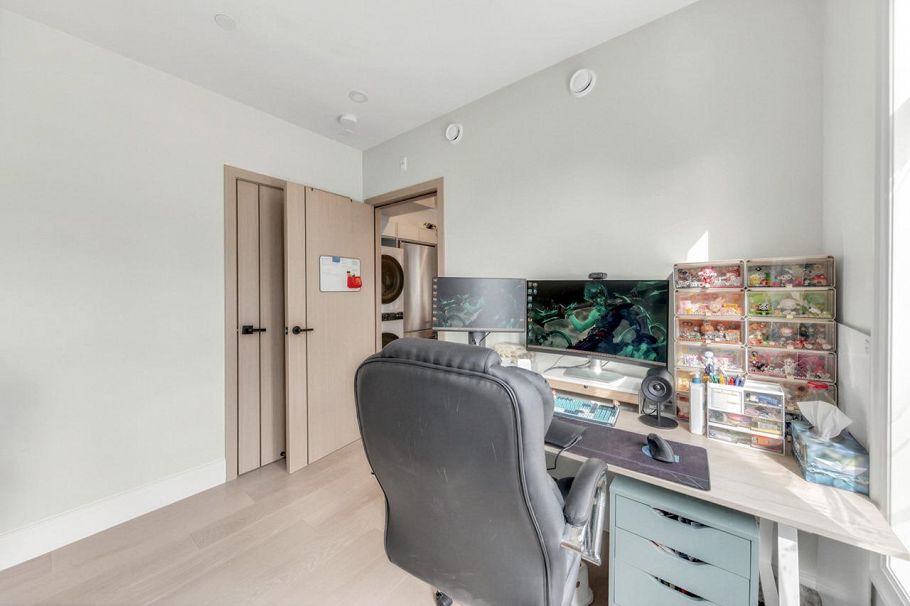 7709 Granville Street Vancouver, BC - 7