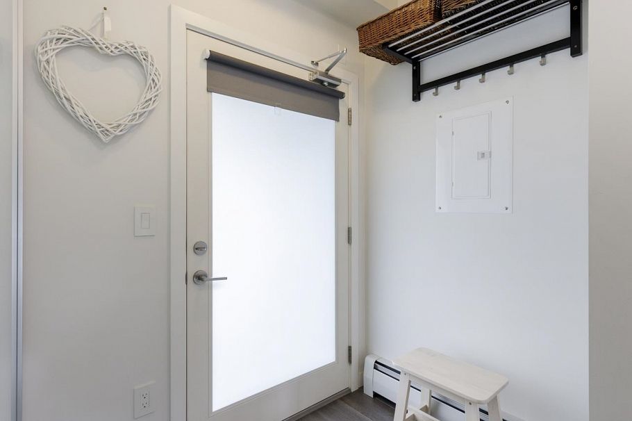 411 417 Great Northern Way Vancouver, BC - 13
