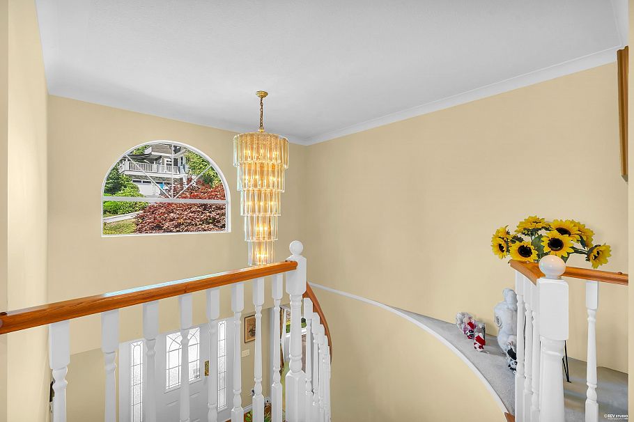 3898 Fromme Road North Vancouver, BC - 33
