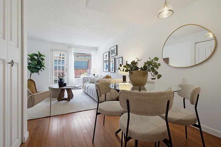 14 719 E 31st Avenue Vancouver, BC - 4