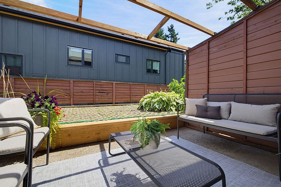 14 719 E 31st Avenue Vancouver, BC - 25