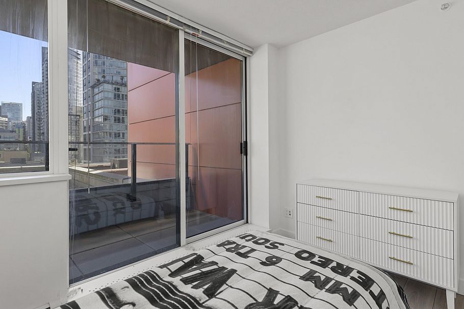 506 1325 Rolston Street Vancouver, BC - 24
