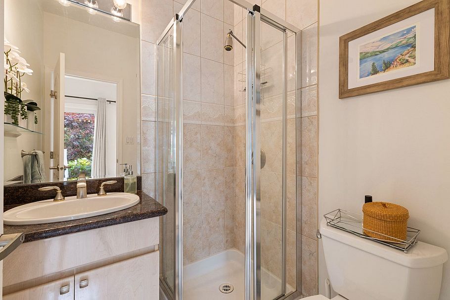 888 E 30th Avenue Vancouver, BC - 13