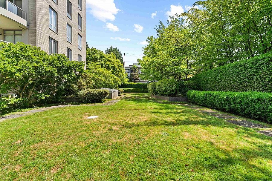 102 5850 Balsam Street Vancouver, BC - 8