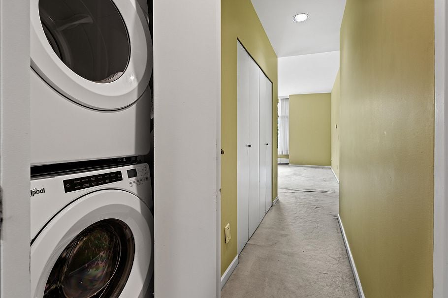 102 5850 Balsam Street Vancouver, BC - 23