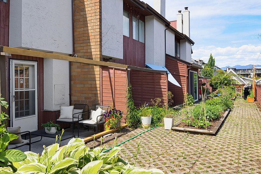 14 719 E 31st Avenue Vancouver, BC - 29