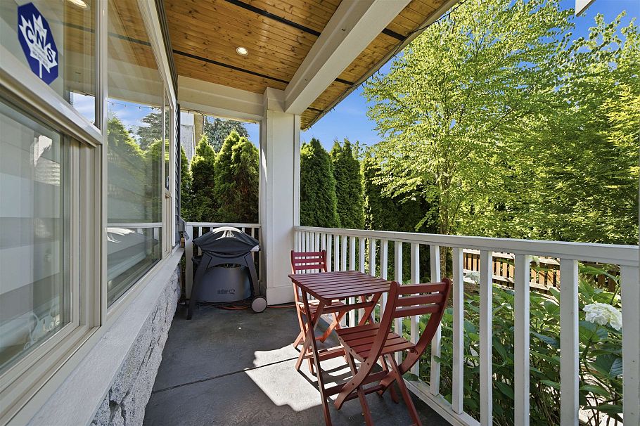 1788 E 12th Avenue Vancouver, BC - 3