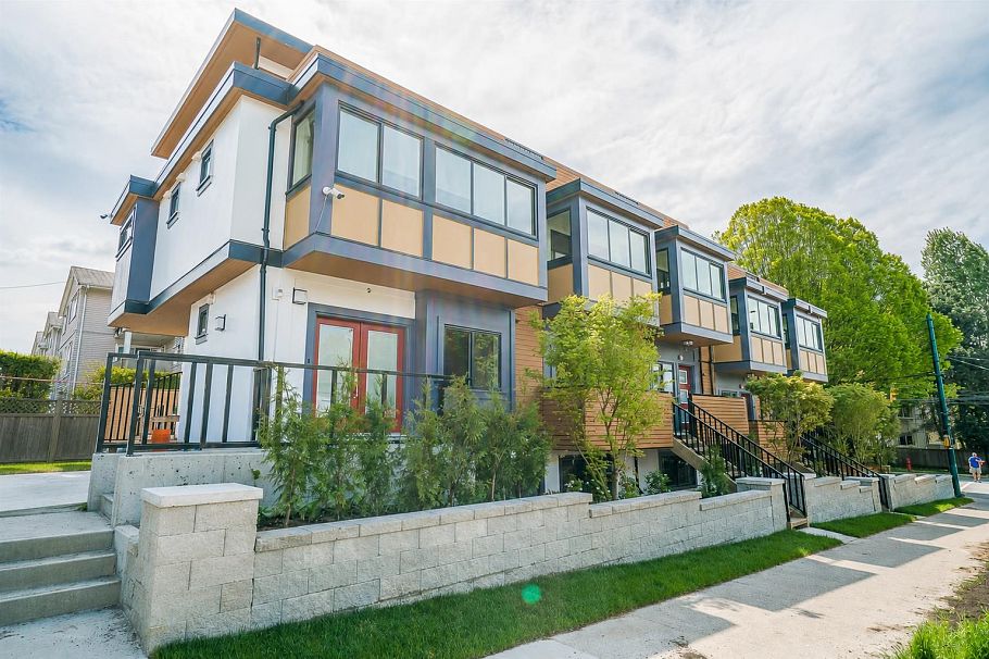 2412 Dundas Street Vancouver, BC - 1