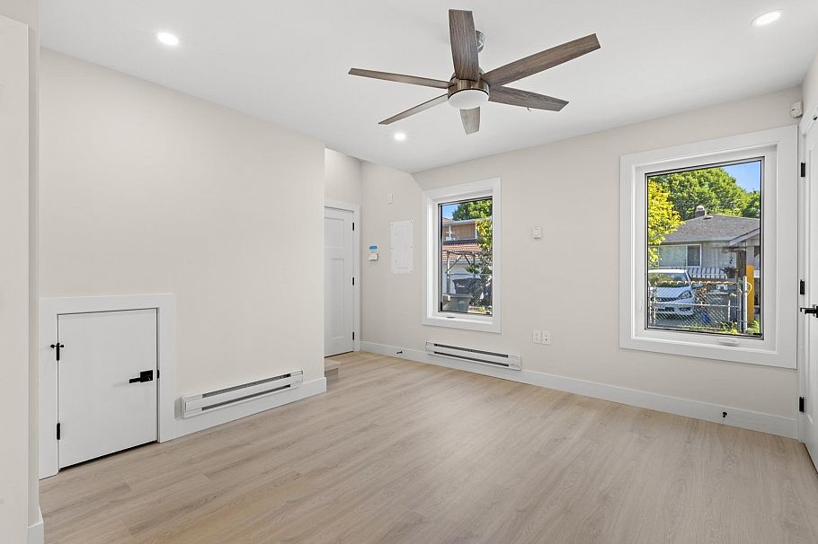 134 E 63rd Avenue Vancouver, BC - 35